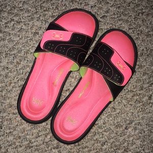 Pink UA Slides